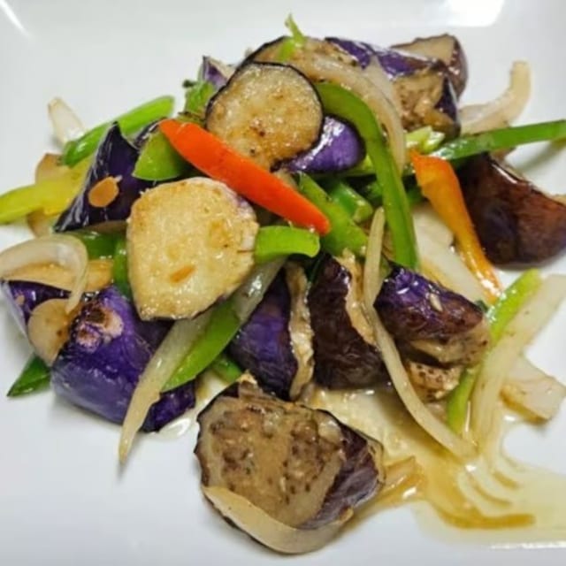 Pad Makuer.