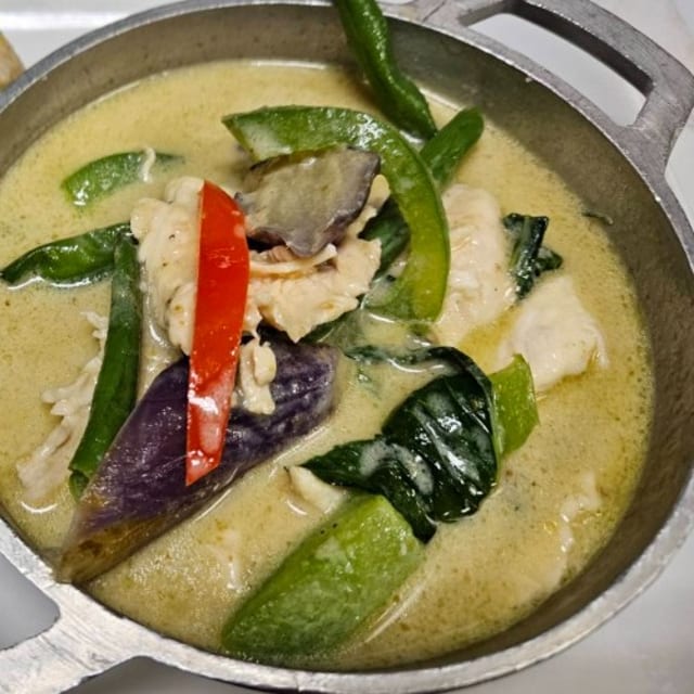 Kaeng Kiew Wan.